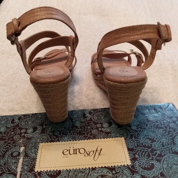 Euro Soft Persia Wedge with Free Gift! - Picture 4 of 9